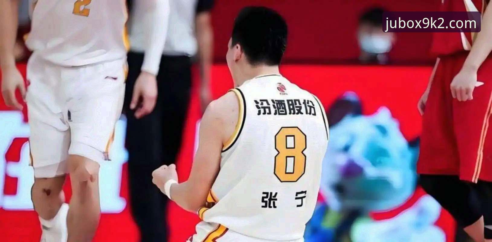 山西97-94险胜青岛 vs 九博体育平台观赛体验：哪个更值得你期待？